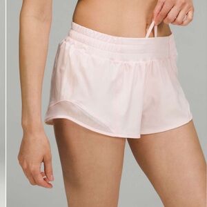 Lululemon Hotty Hot Low-Rise Lined Short 2.5"
Strawberry Milkshake Size 12